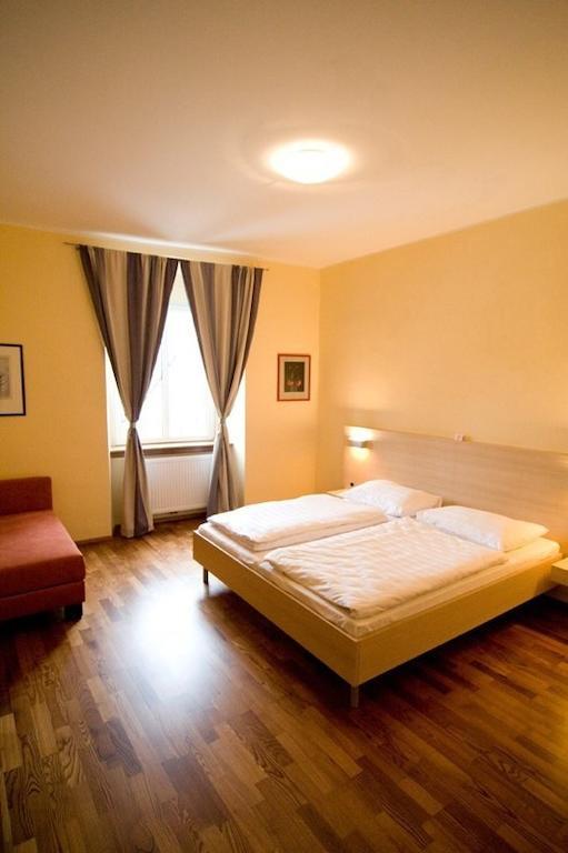 Gasthof Ludl Gross-Enzersdorf Phòng bức ảnh