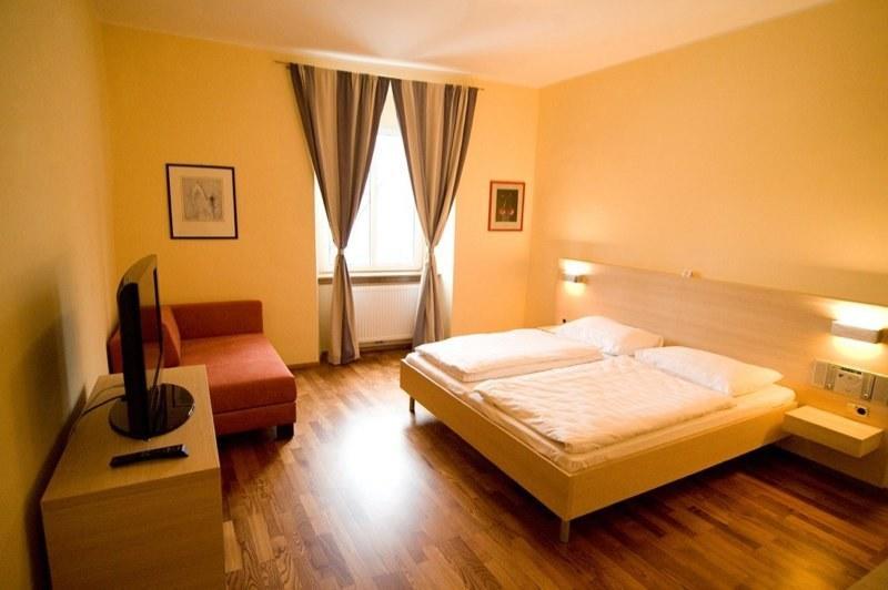 Gasthof Ludl Gross-Enzersdorf Phòng bức ảnh
